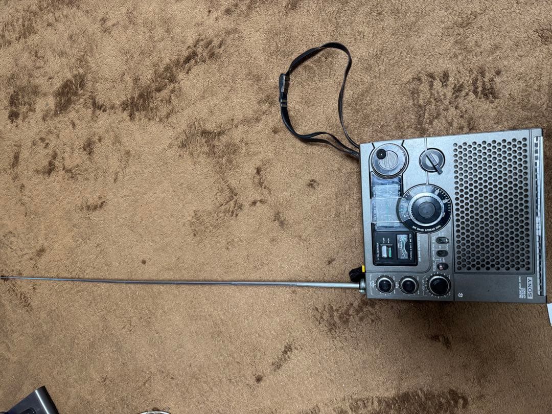 SONY ICF-5900マルチ5バンドFM/MW/SW1/SW2/SW3
