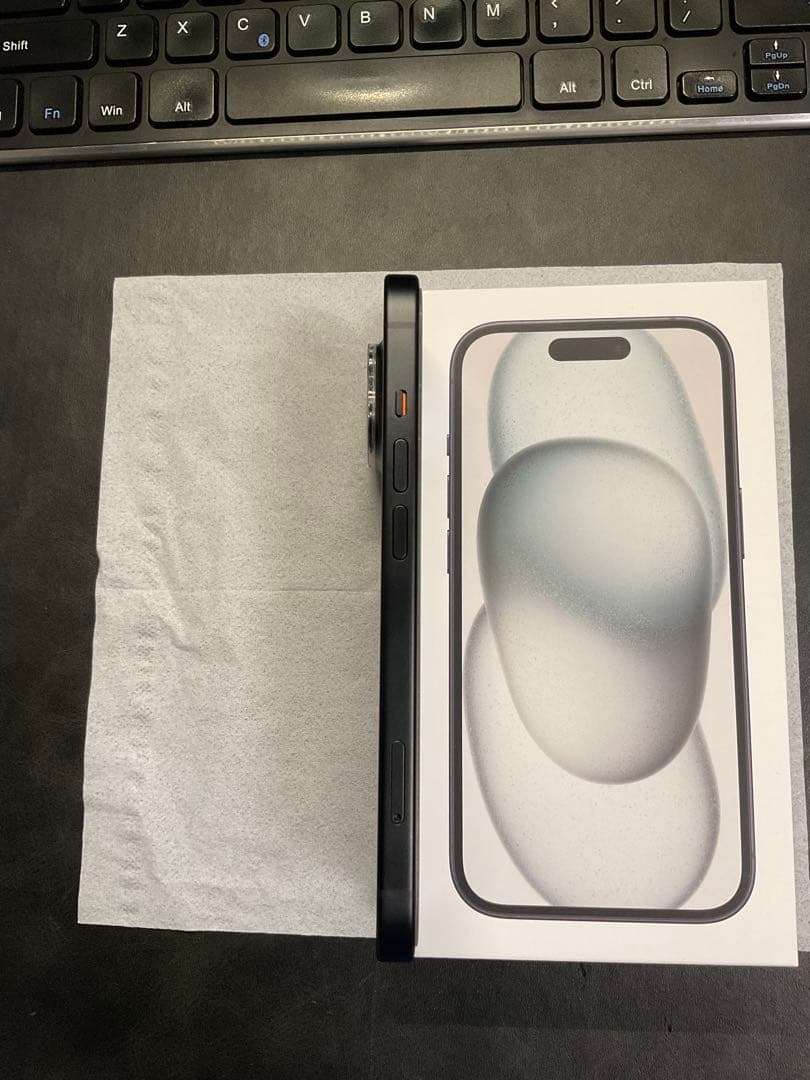 Apple iPhone 15 ブラック 128GB SIMフリー