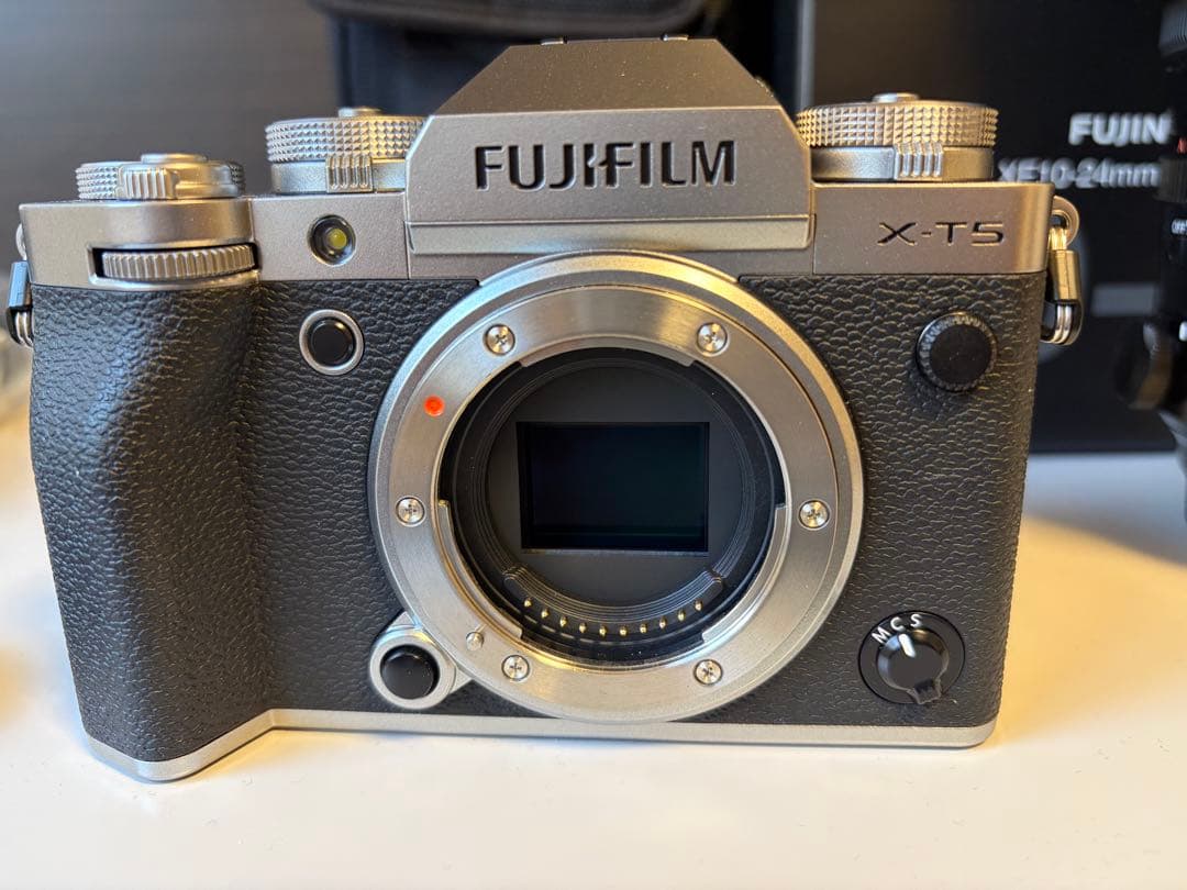 Fujifilm X-T5 ボディ
