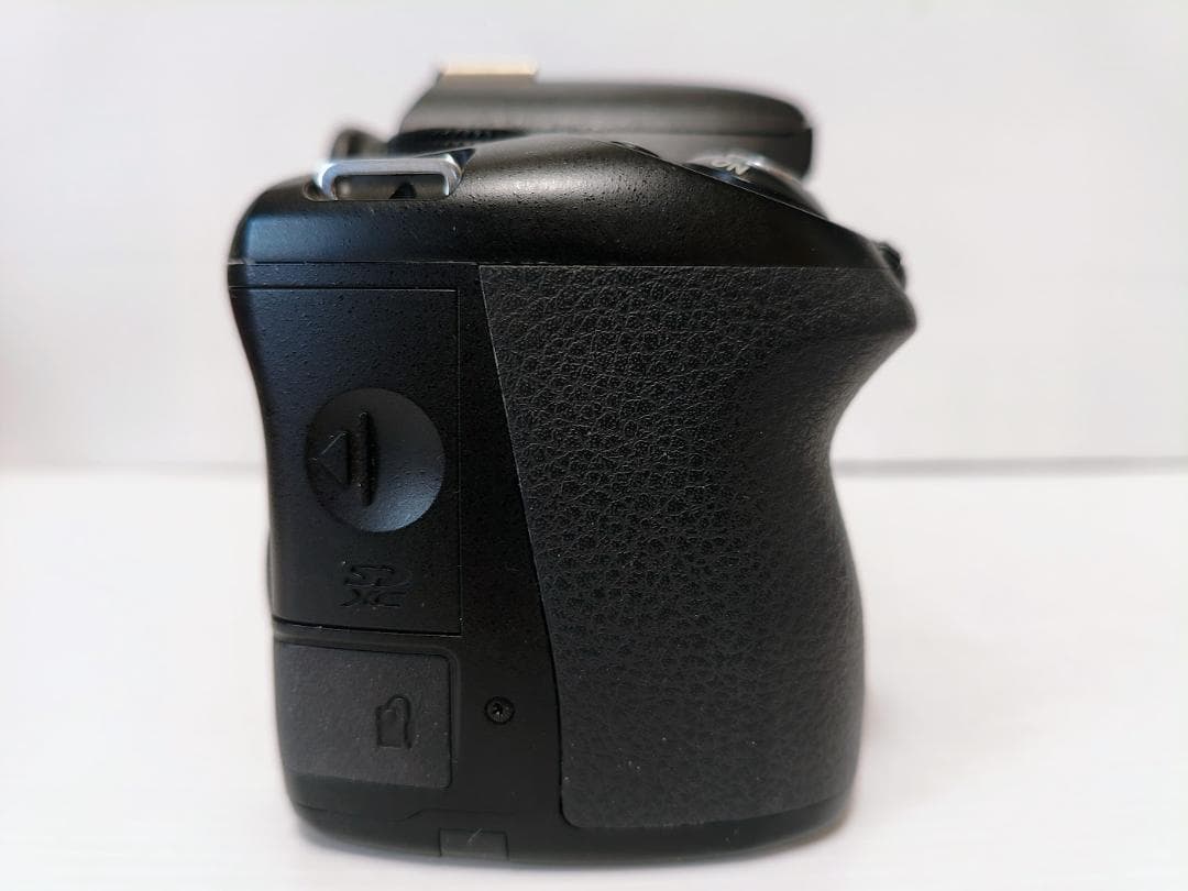 【黒死病対策済】PENTAX K-50 ダブルズーム バッグ付き