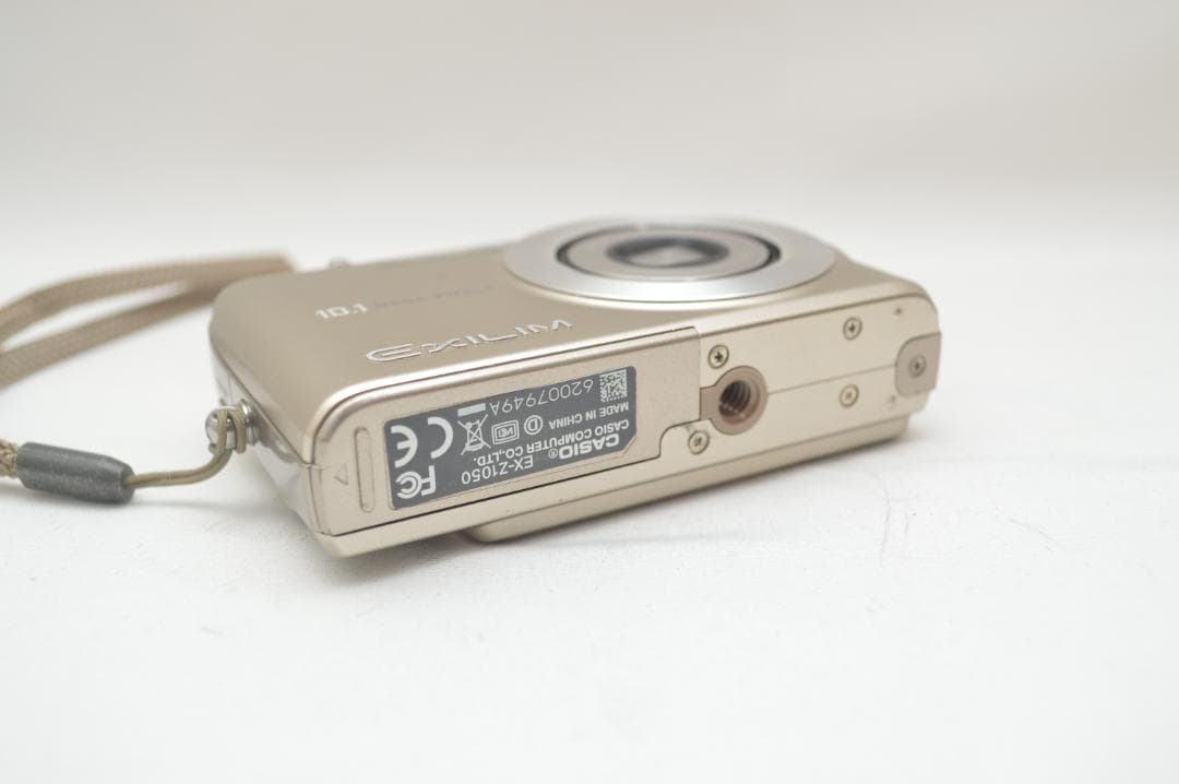 ✨美品✨ Casio EXLIM EX-Z1050