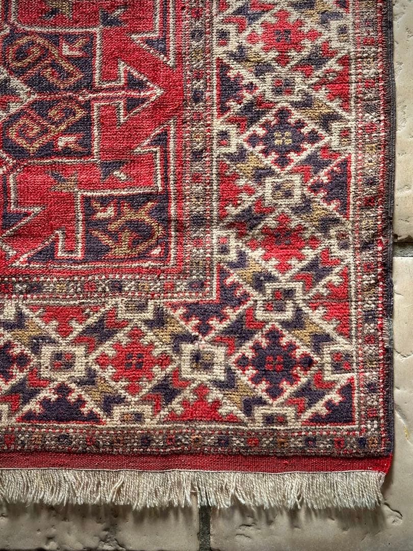 トライバルラグ　ヴィンテージラグ　コーカサスラグ　クルド族　プリミティブアート