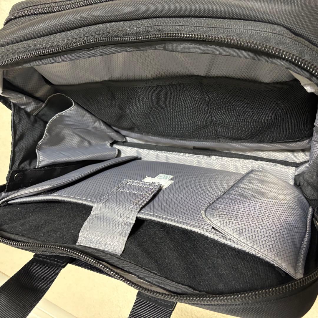 エース EVL-4.0 3WAY エキスパンダブル B4 ビジネスバッグ　黒