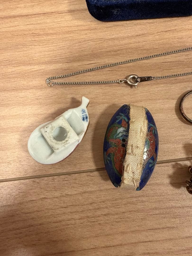 アクセサリーまとめ売り指輪／ネックレス／帯留／ブローチ風 小物などいろいろセット