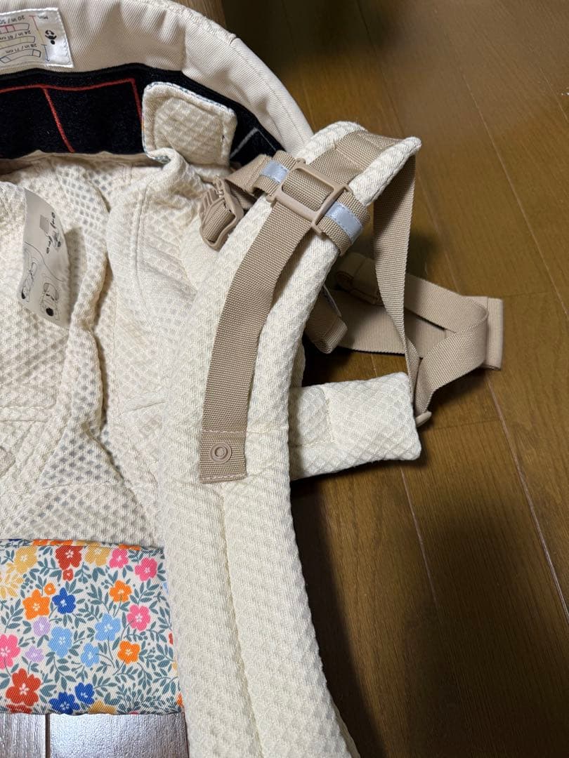 ergobaby OMNI Breeze 抱っこ紐 ベージュ・花柄