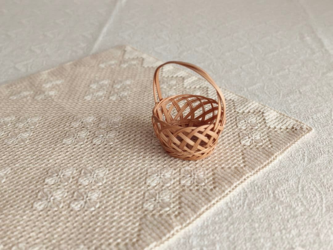 【mkuさま】 small basket ❀ 飴色のステキな バスケット