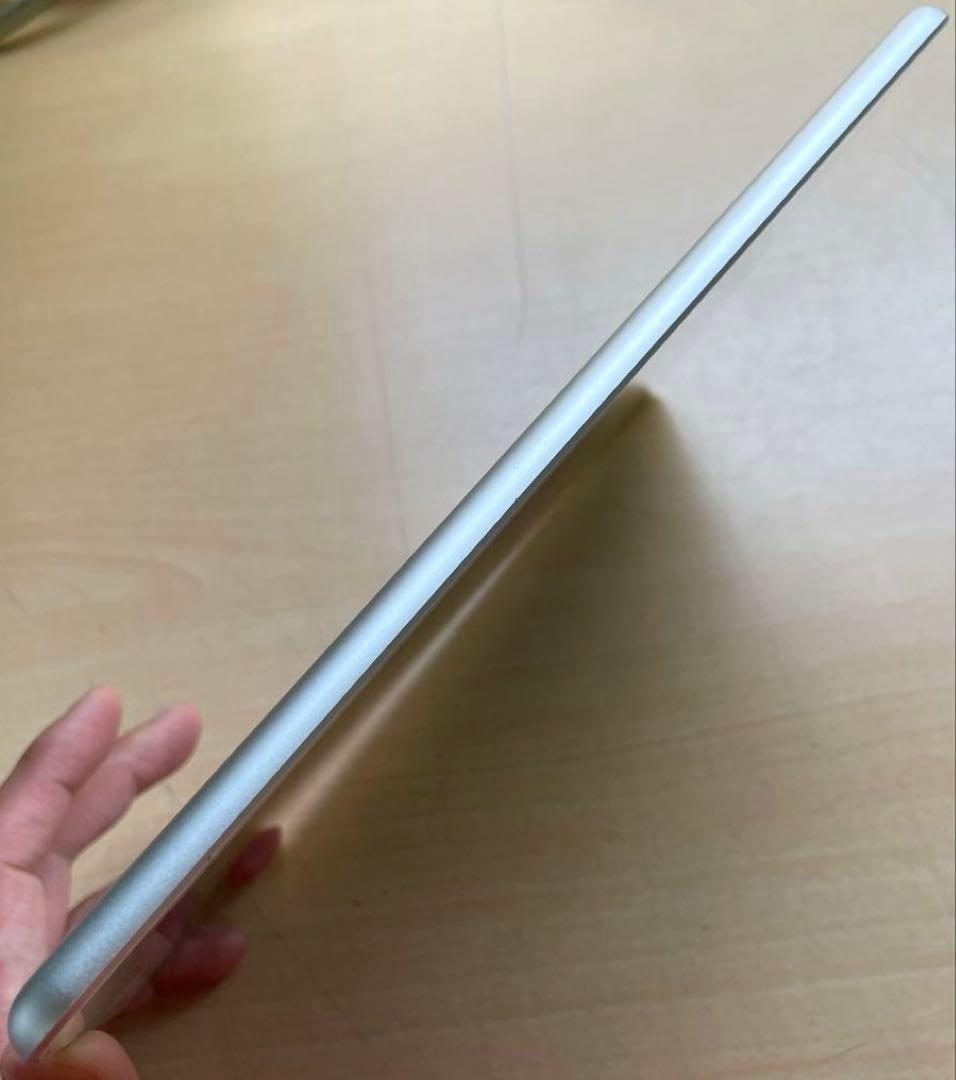 iPad 第6世代　A1893　Wi-Fiモデル　シルバー　32GB #9