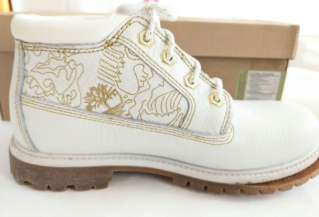 Timberland ティンバーランド　ホワイトブーツ レディース