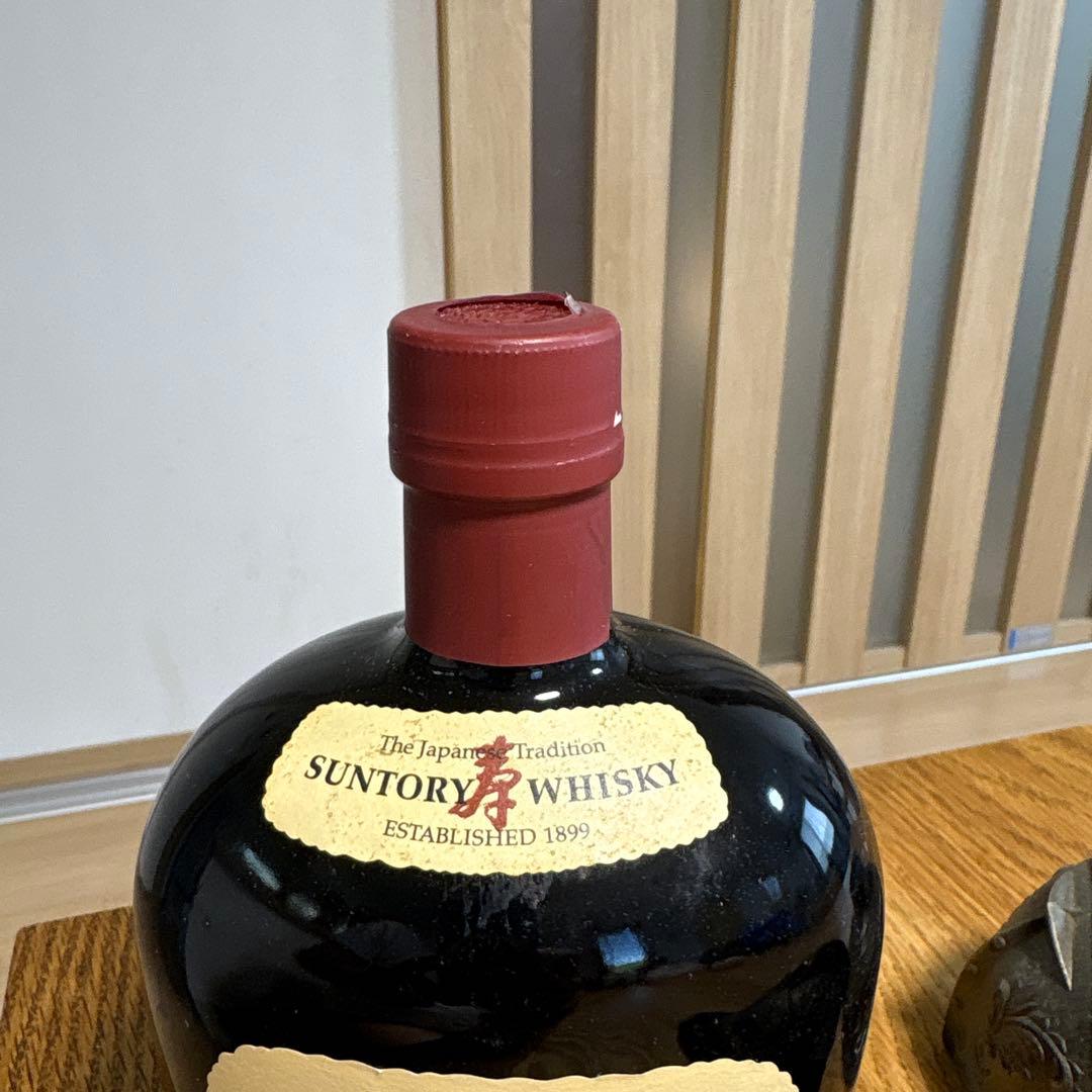 サントリー　オールド　甲冑　鎧　700ml 40%