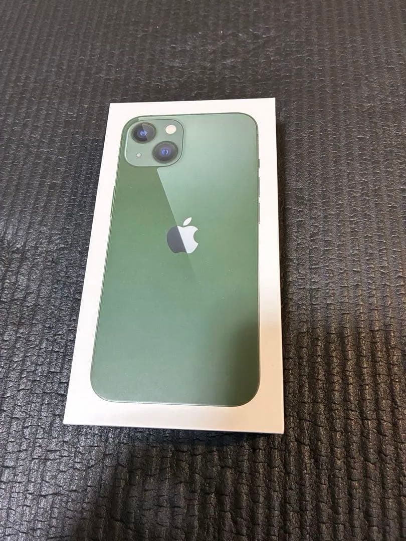 【超美品】Apple iPhone 13 グリーン 本体