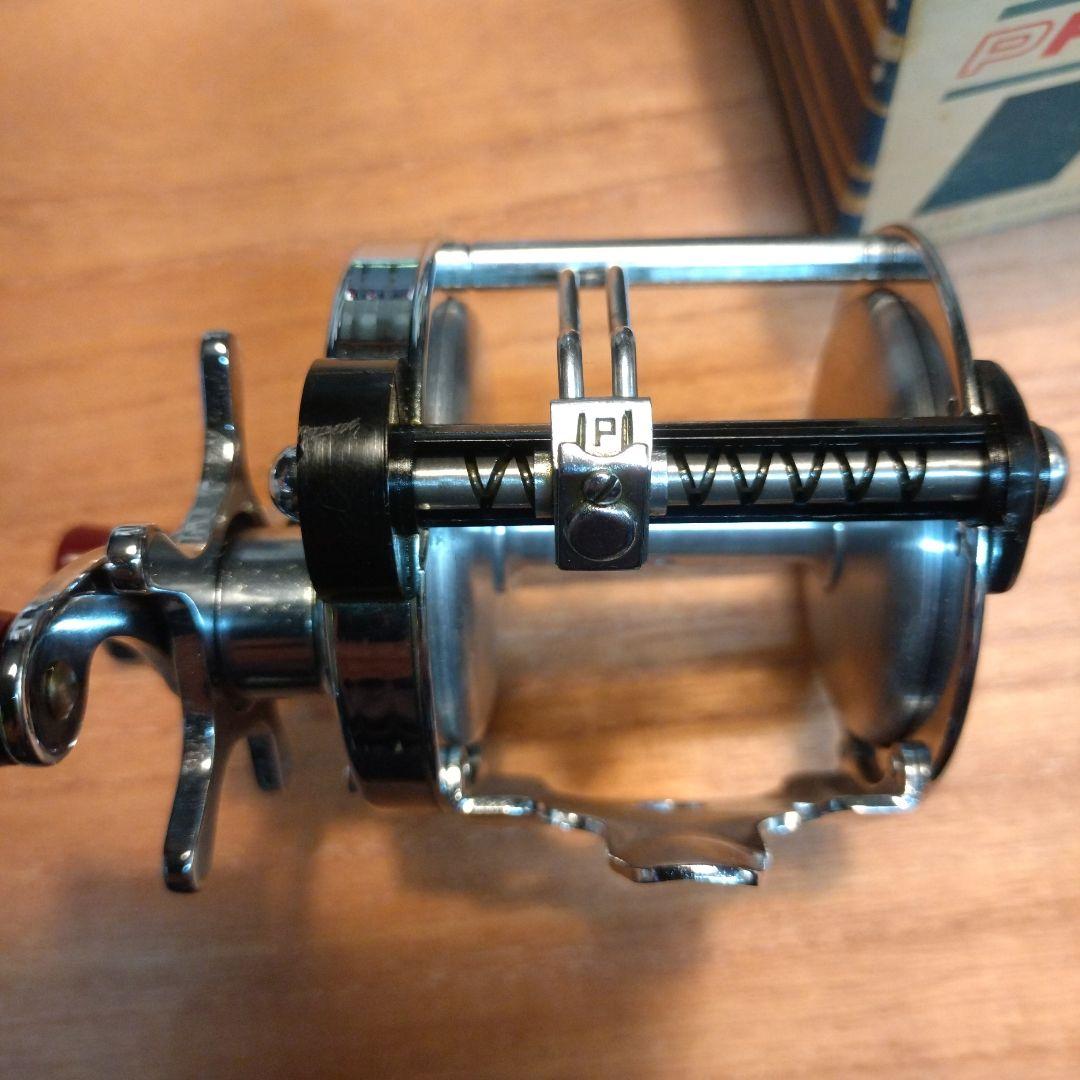 PFLUEGER 1355 ROCKET ベイトリール　オールドリール
