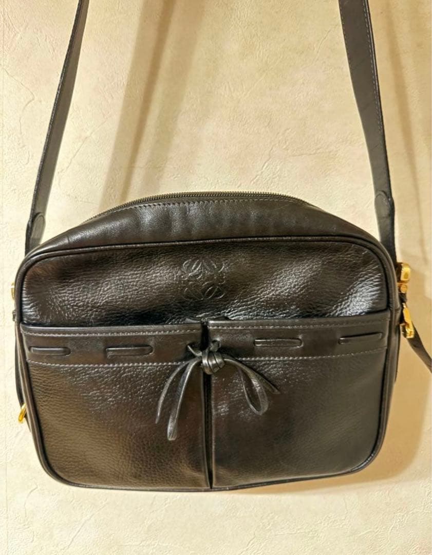 ロエベ LOEWE ショルダーバッグ レザー ブラック　アナグラム