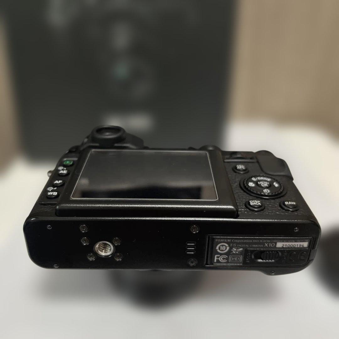 美品　Fujifilm X10 コンパクトデジタルカメラ
