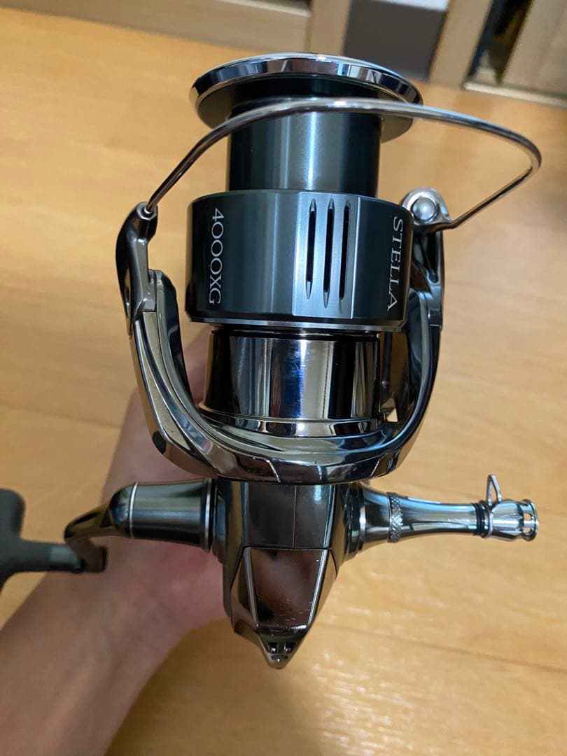 シマノ　22 ステラ　4000XG リールスタンド付き