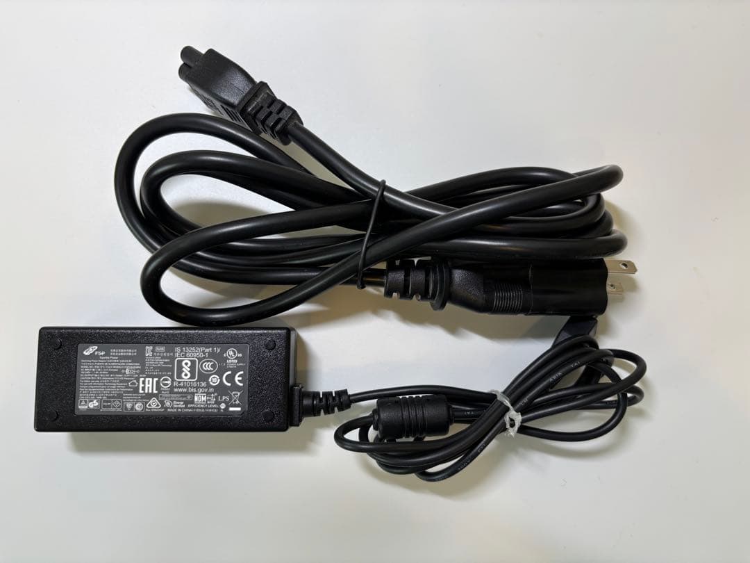 中古　美品　FORTINET FORTIGATE 60F