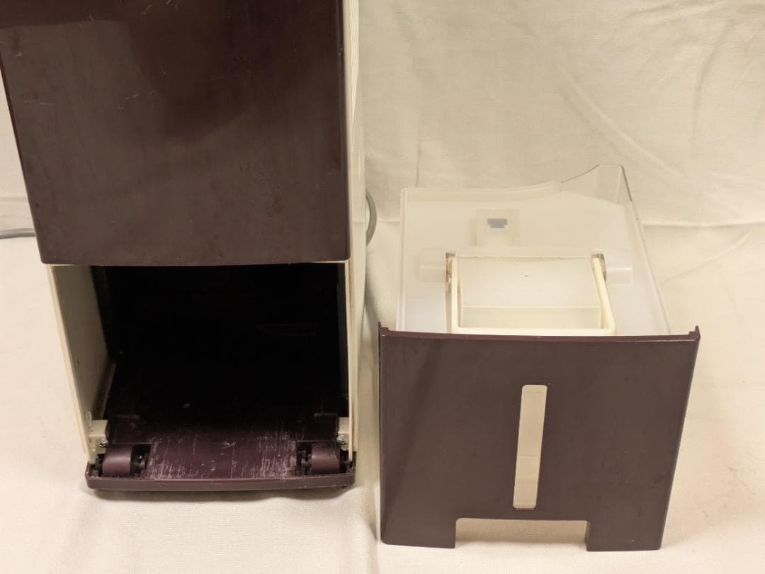 ジャンク CORONA コロナ 衣類乾燥除湿機 CD-H１８１３