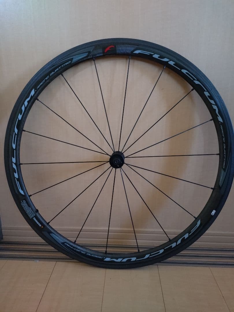 フルクラム レーシングクアトロカーボン