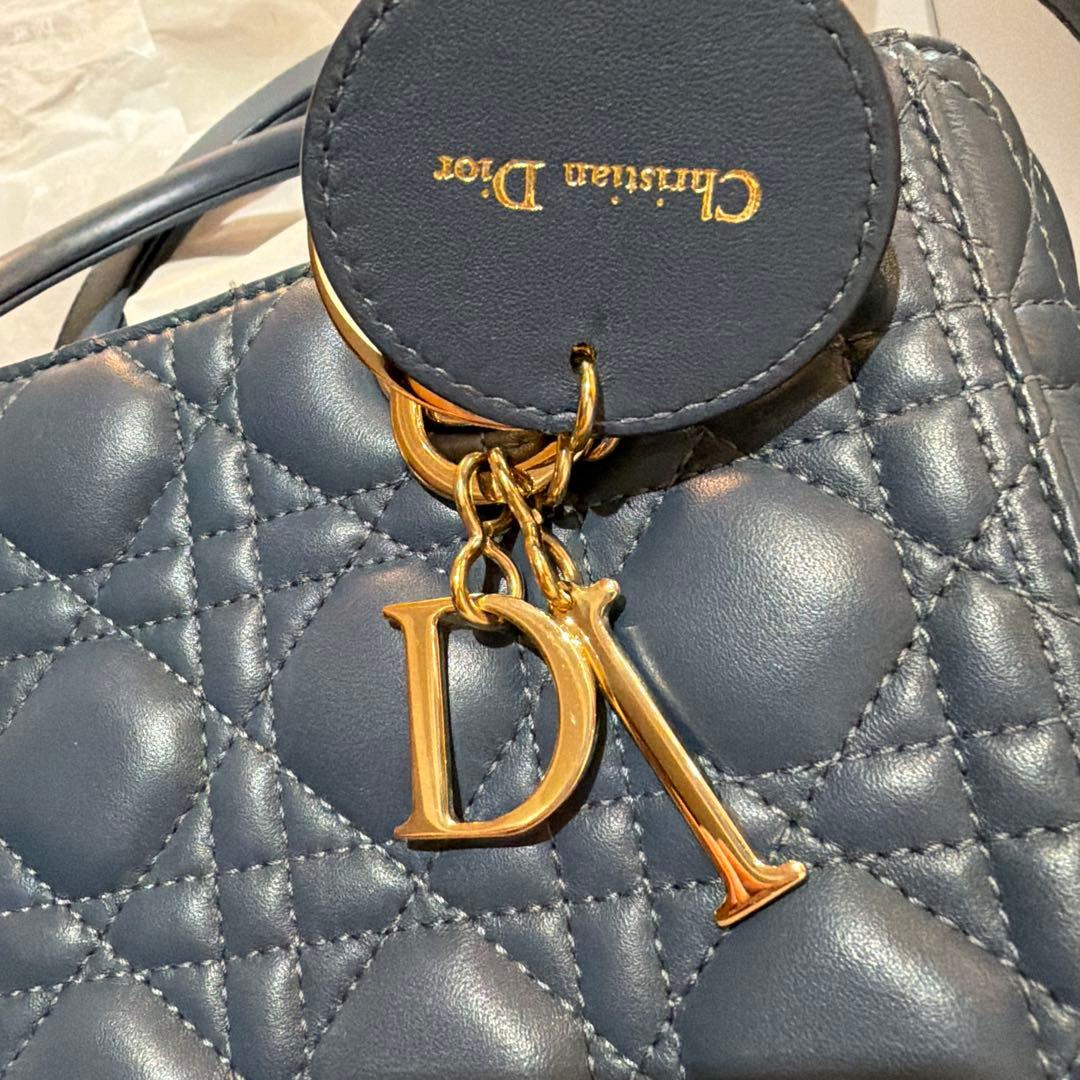 Christian Diorレディディオール ミディアム