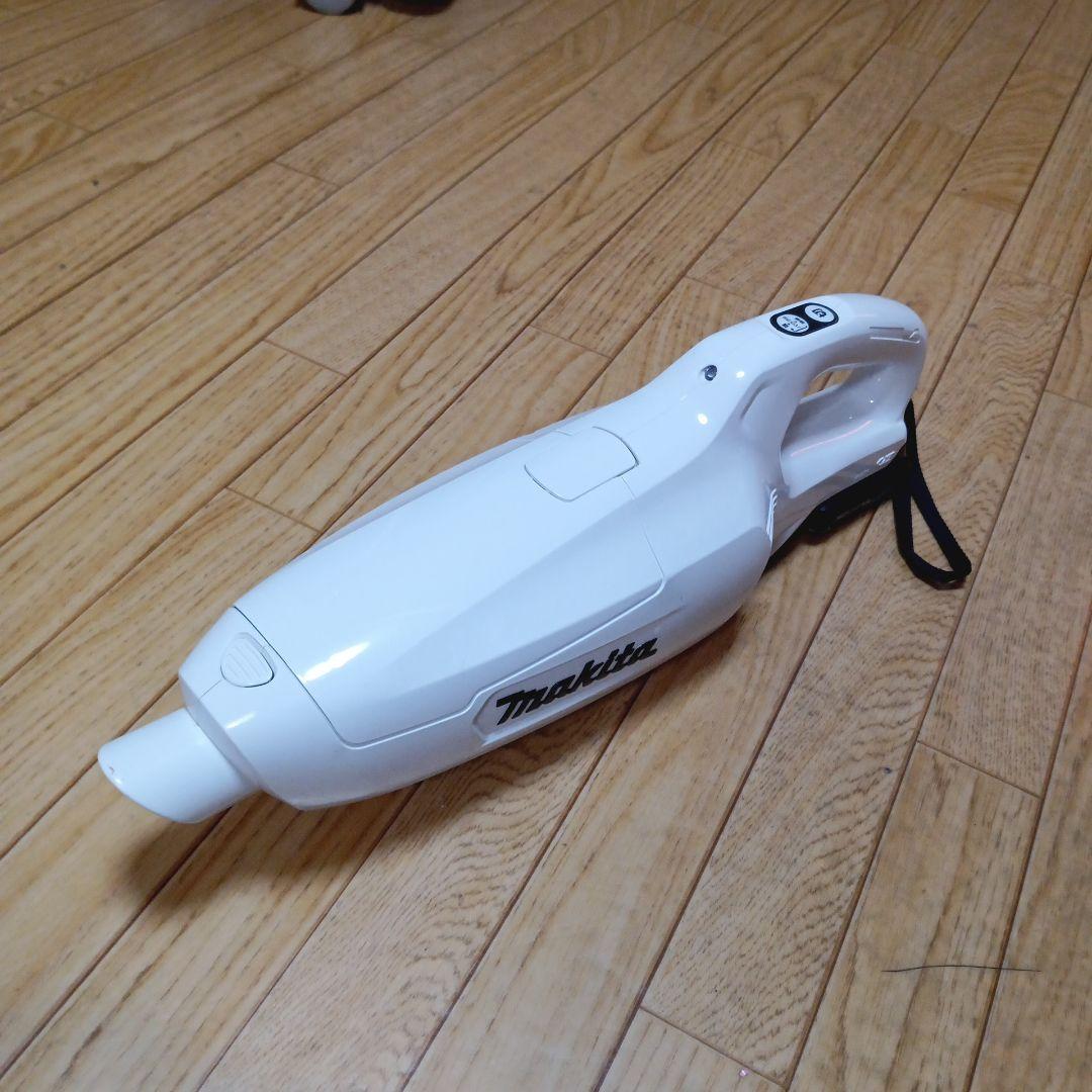 マキタ10.8V充電式クリーナCL107FD 純正バッテリー及び純正充電器付