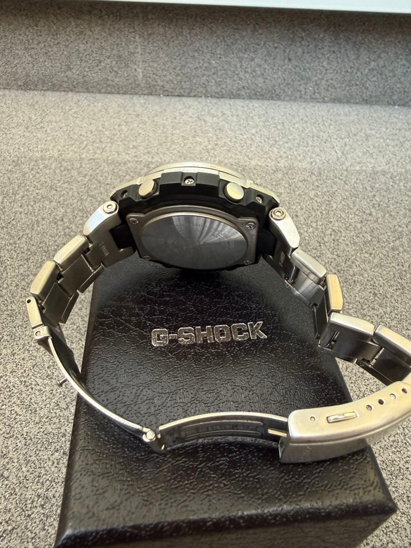 年末価格値下げ美品　G-SHOCK G-STEEL GST-W110D-1AJF