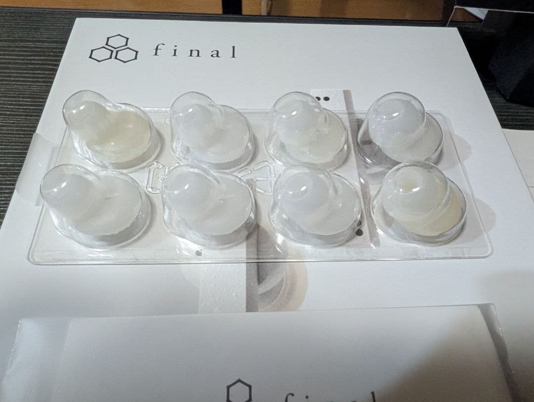 final ZE8000 ワイヤレスイヤホン ホワイト