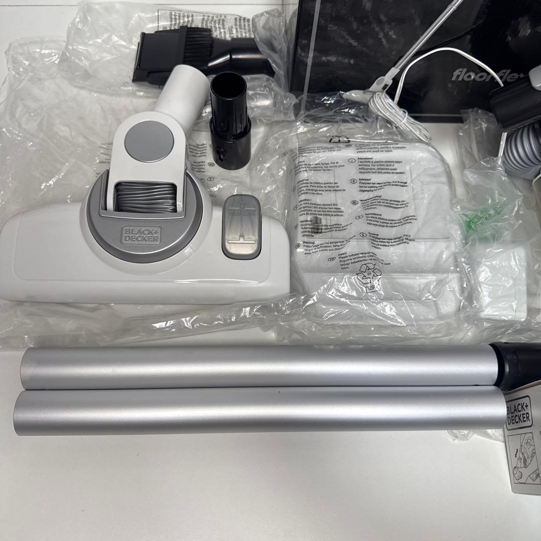 BLACK+DECKER コードレス掃除機 18V