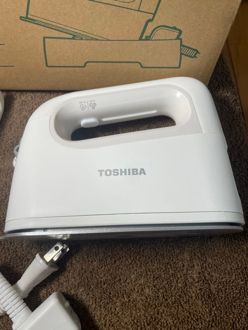 TOSHIBA TAS-X7 コードレスアイロン ホワイト