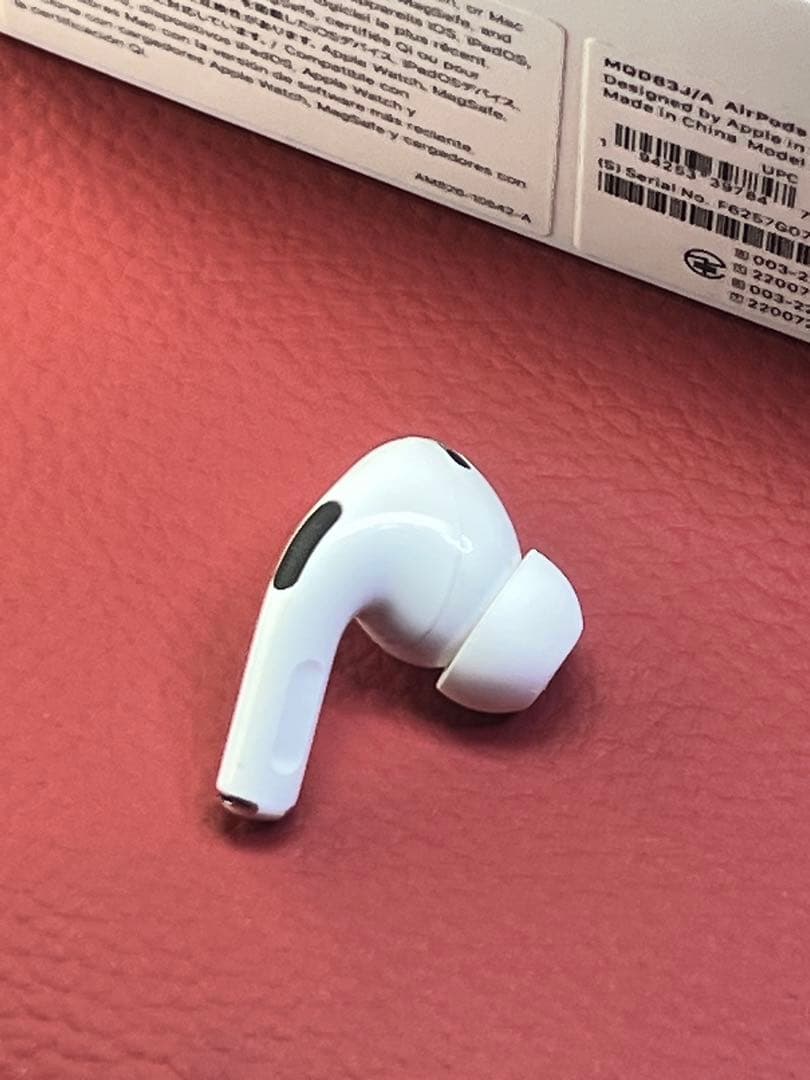 AirPods pro第2世代イヤホン右耳のみ A2698正規品動作品音質正常