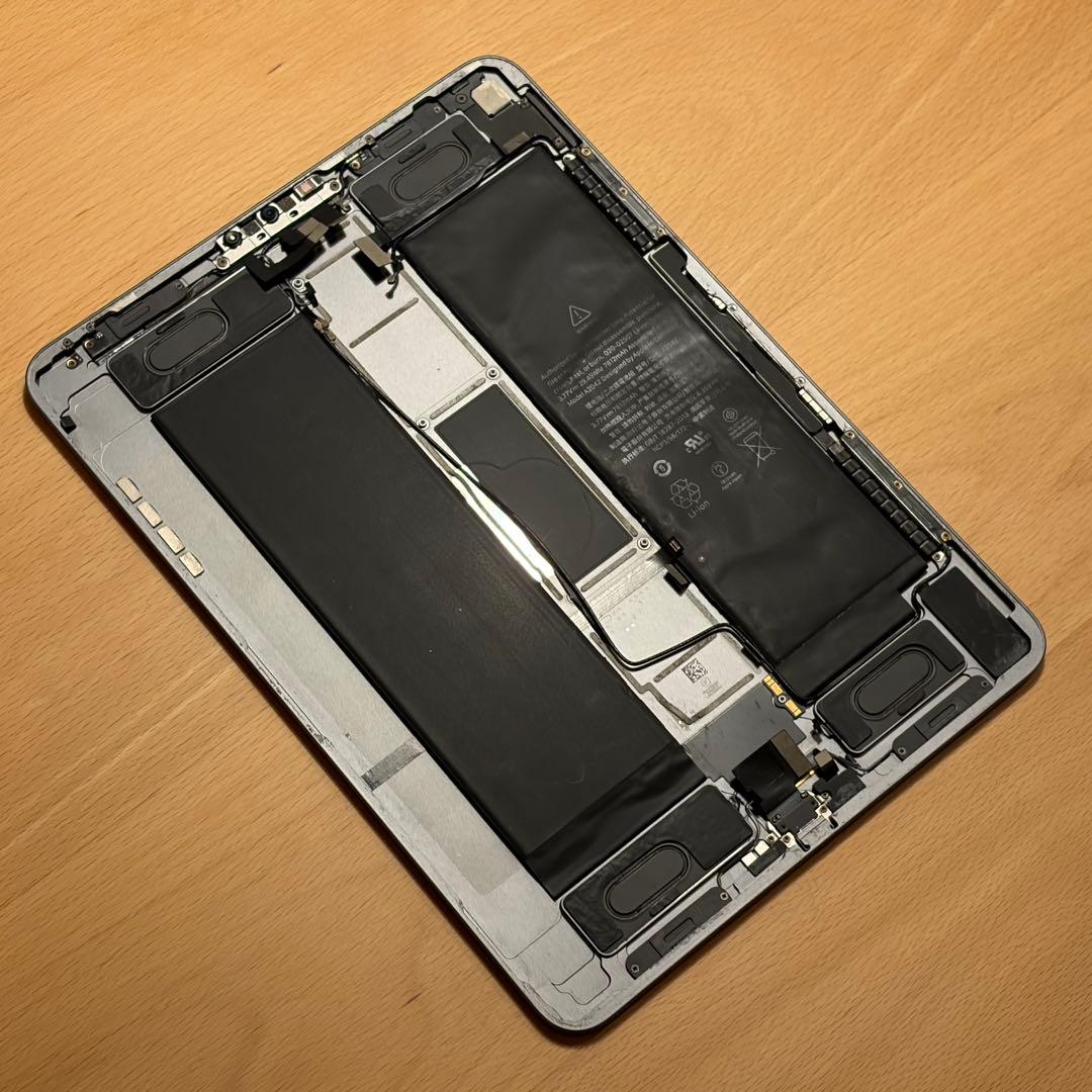 iPad Pro 11 第1世代 A1980 【液晶割れなし 基板/部品欠損】