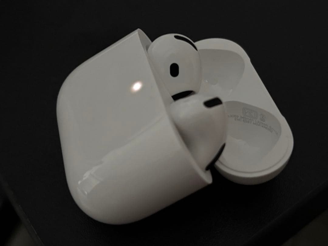 アクティブノイズキャンセリング搭載 AirPods4 外箱付き
