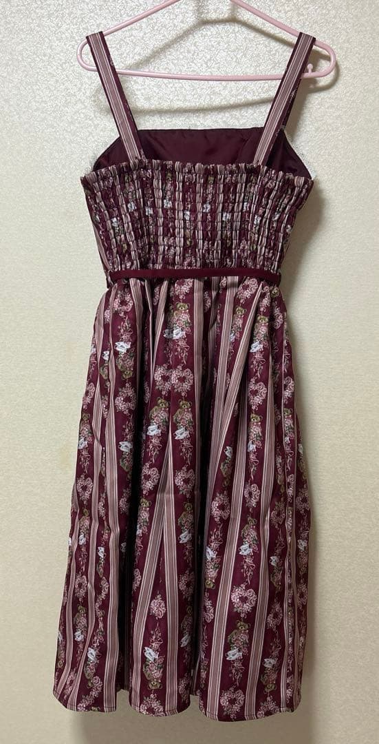 axes femme 青木美沙子 RosyBear柄　ジャンパースカート　ワイン