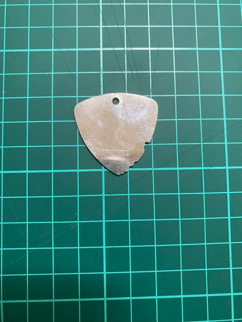 UNDERCOVER メタルペンダント 2個セット ピック型ネックレス