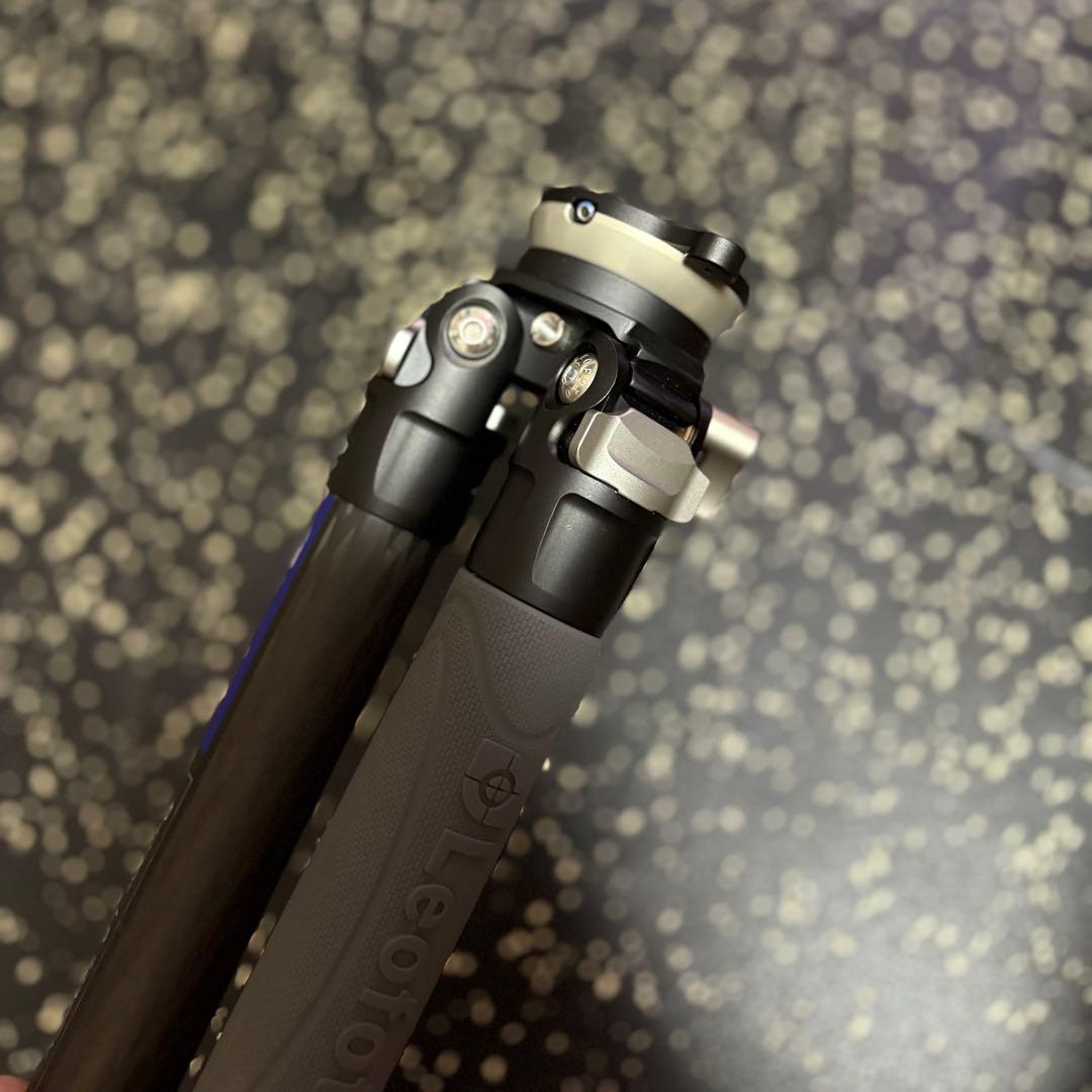LS-323CEX レベリングベース搭載カーボン三脚Leofotot