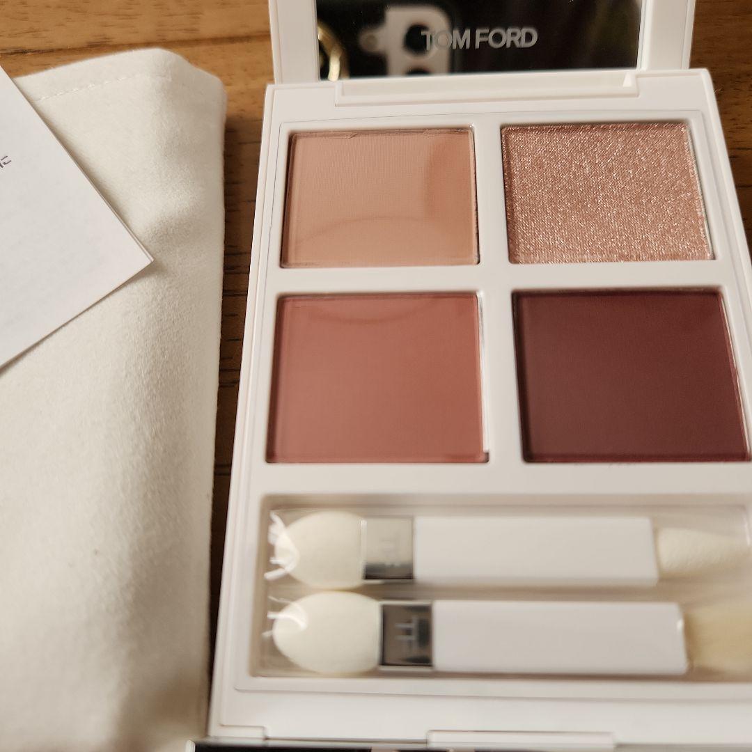 TOM FORD Soleil アイカラー クォード 01SN シャレーミンク