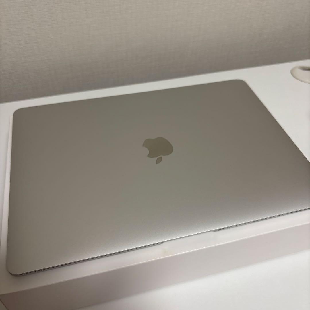 MacBook Air 2020 13インチ メモリ8GB M1 256GB
