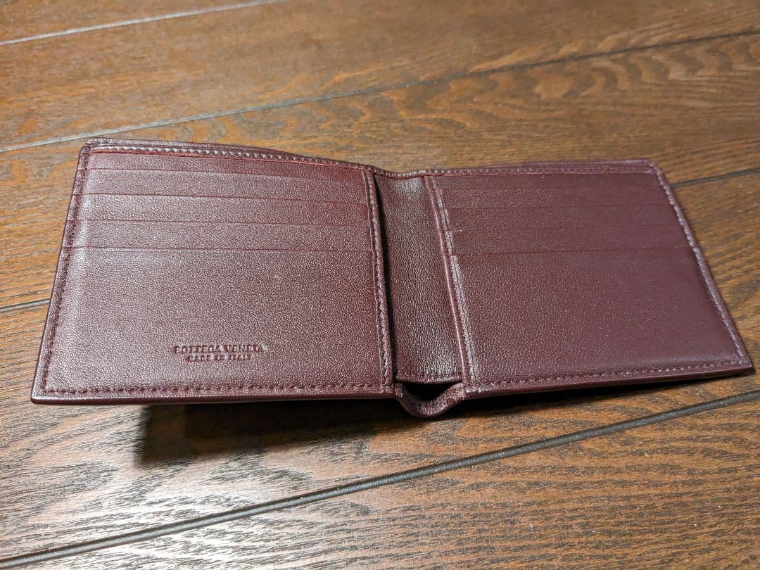 美品　ボッテガヴェネタ　BOTTEGA VENETA　二つ折り財布