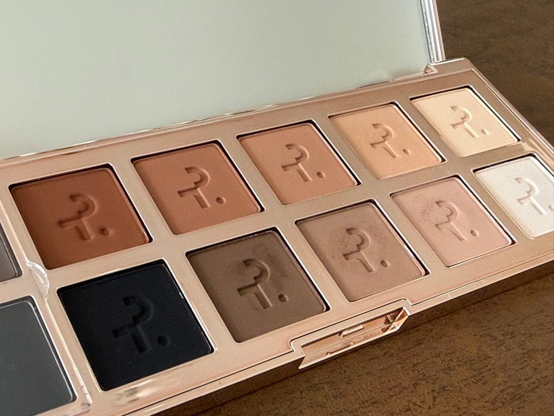 Patrick Ta オールマット アイシャドウパレット