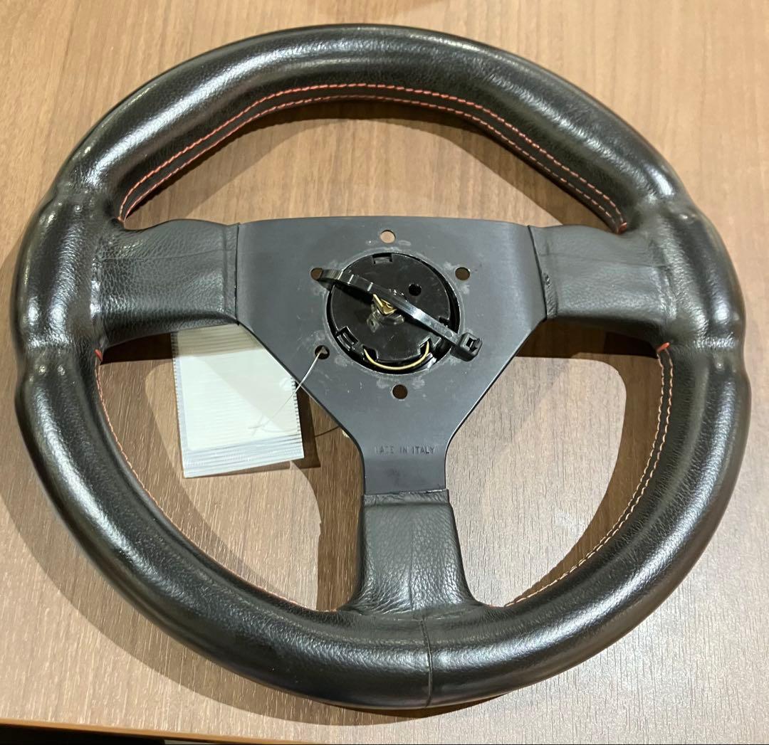 愛知　F1 ステアリング　フェラーリ ブラックレザー 300mm