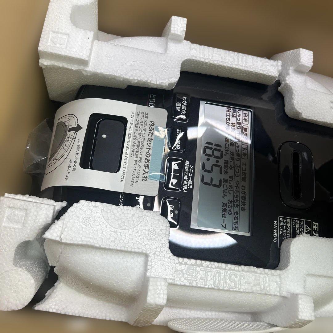 6821②【未使用】 象印 NW-WB10-BZ 圧力IH炊飯ジャー 5.5合