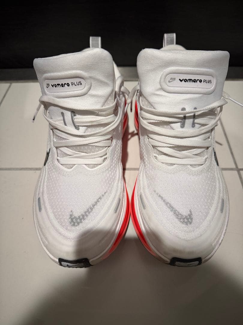 NIKE ボメロプラス 27.0cm