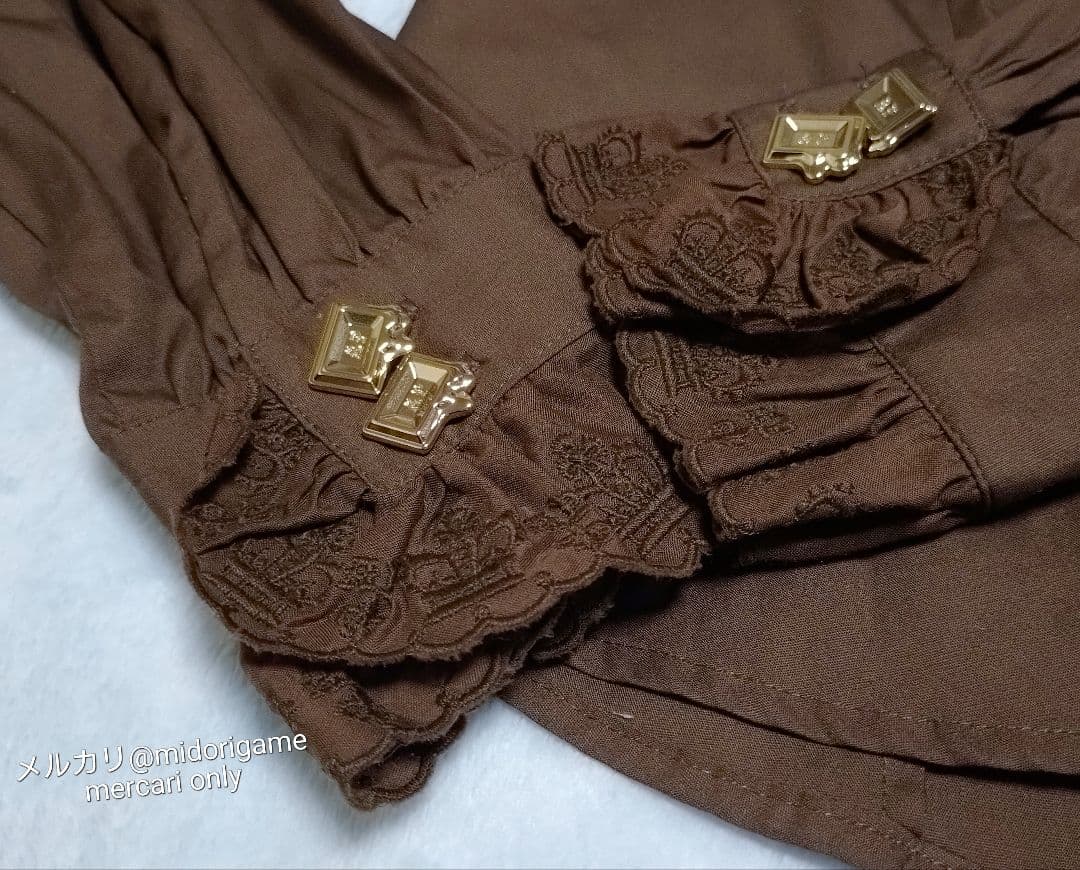 新古品タグ付き AP chocolate Piece ブラウス 王冠
