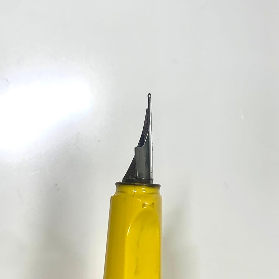 LAMY Safari 万年筆 イエロー ペン先 F