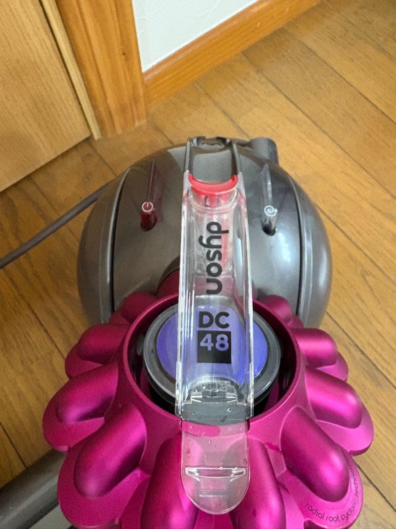 ダイソン 電気掃除機 DC48 【消毒/清掃/動作確認済】