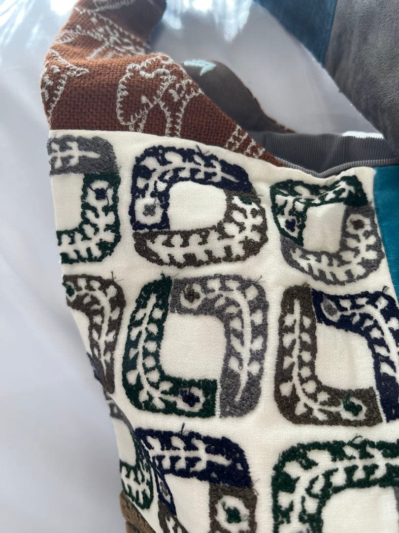 【新品】ミナペルホネン　ピースショルダーバッグ　yula タンバリン