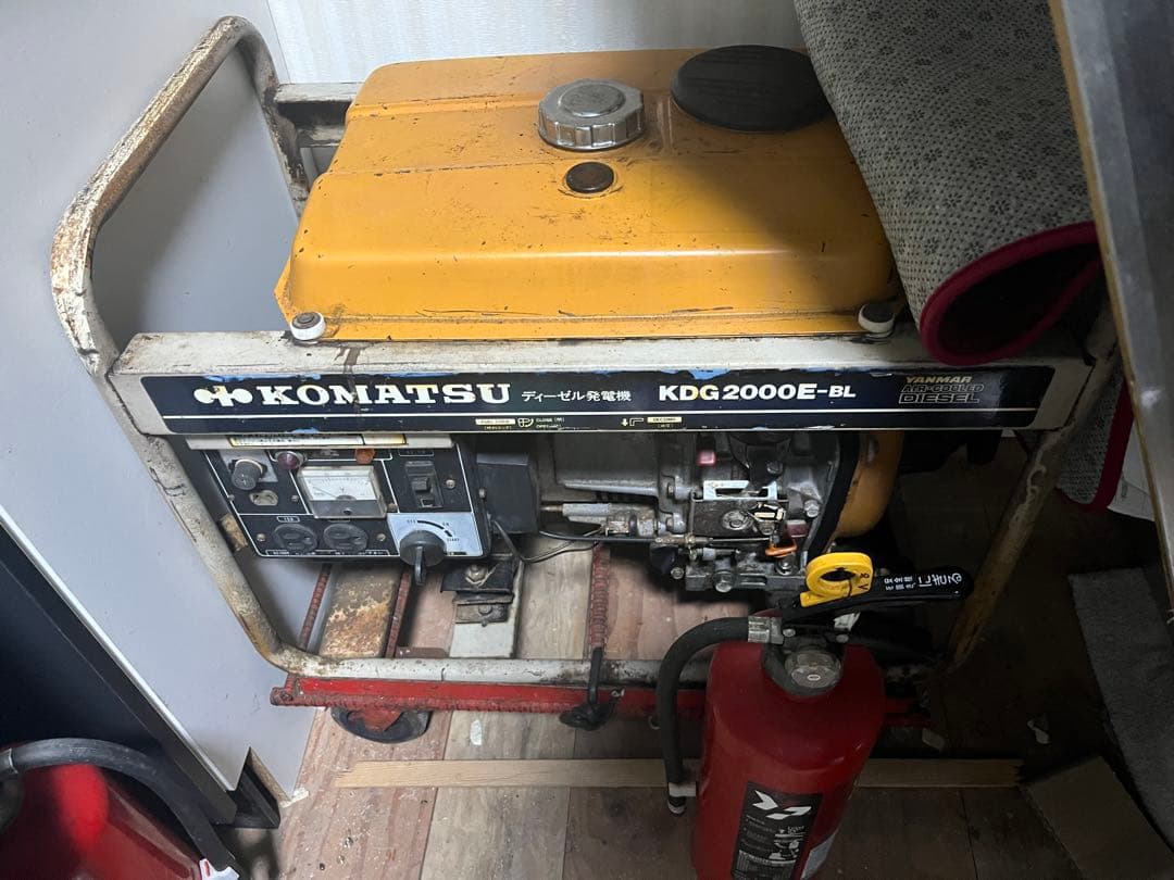 KOMATSU ディーゼル発電機 KDG2000E-BL