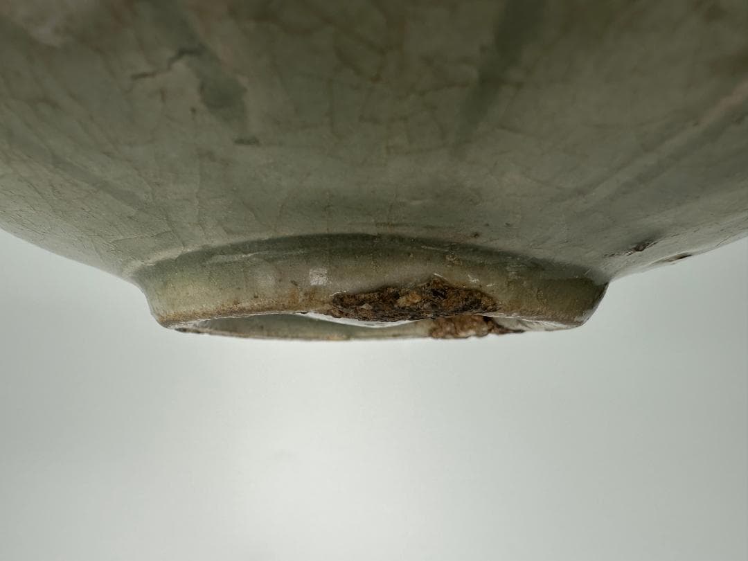 中国美術　元～明時代　青磁　蓮花文茶碗 鉢　時代物　唐物　14～15世紀頃