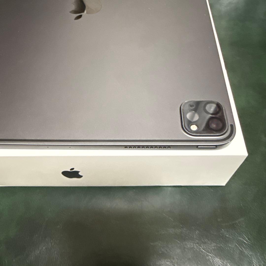 iPad Pro 12.9インチ (第5世代) 128GB スペースグレイ