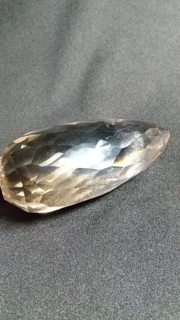 スモーキ―クォ―ツ (多面体カット)