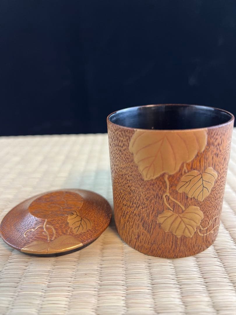 木製葉彫刻棗 箱付き 茶道具　茶入れ　骨董