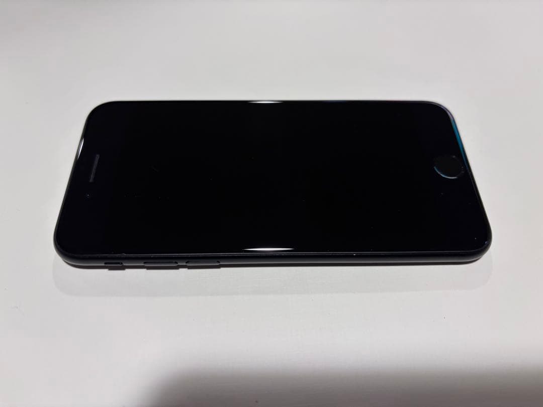 iPhone SE 第2世代64GB ブラック バッテリー最大容量85%